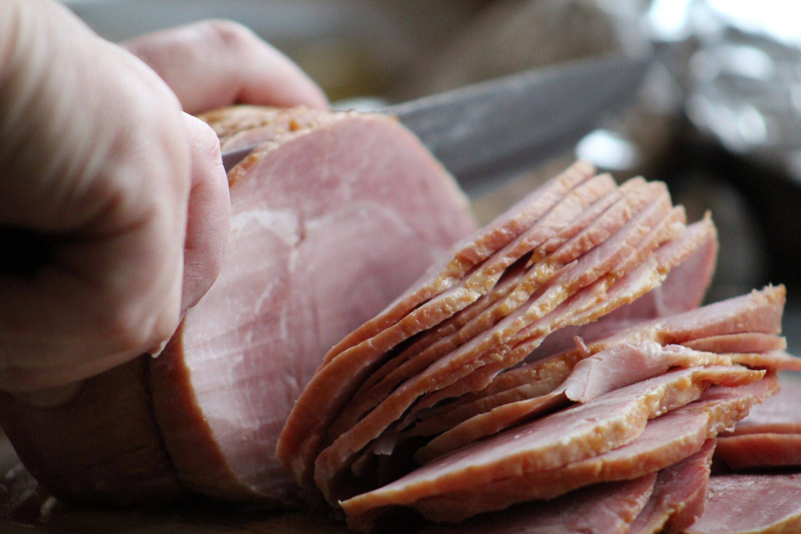 Unwrapping Tradition: The Best Baked Ham for the Holidays