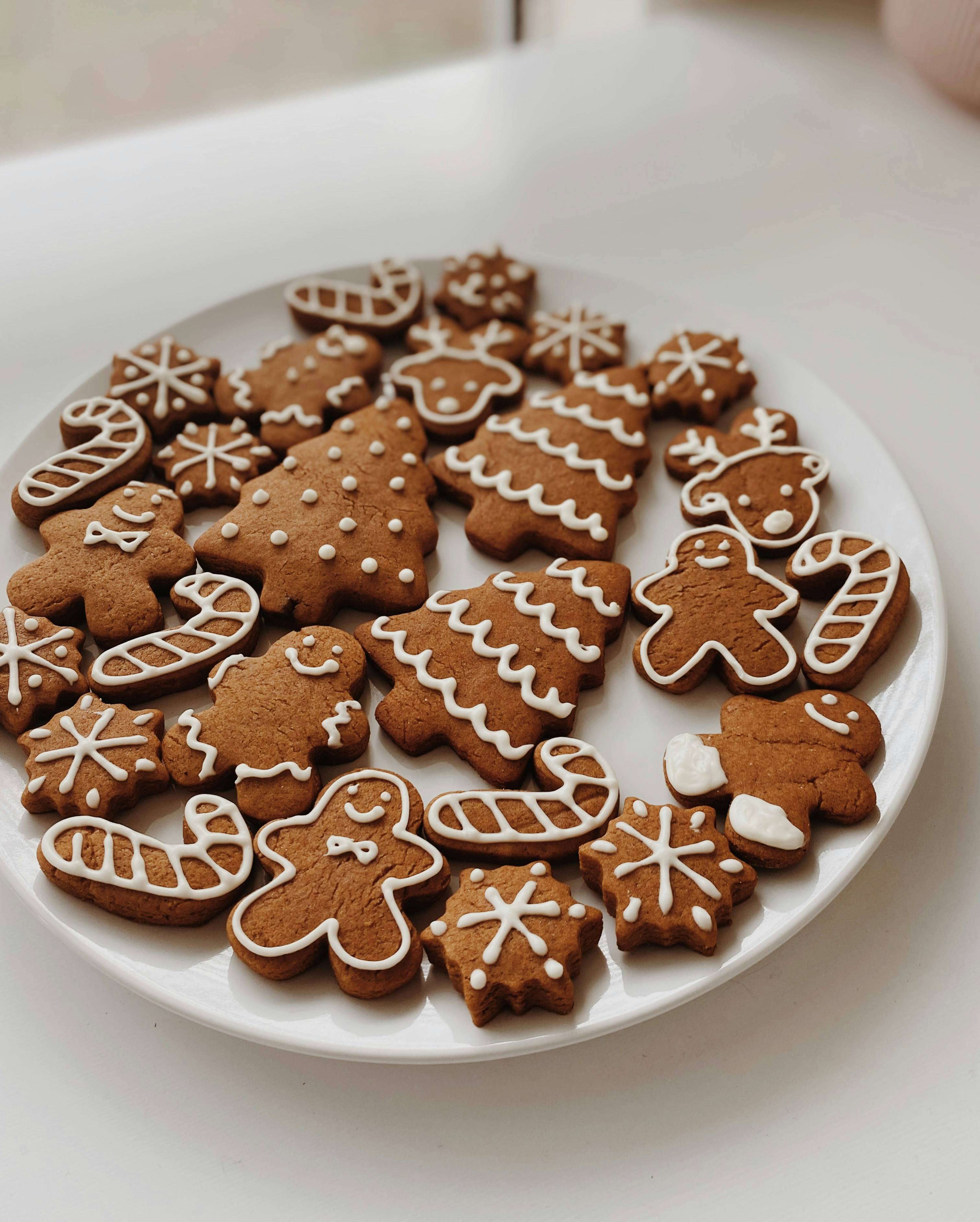 Unwrapping the Tale of the Best Gingerbread Cookies: A Sweet History