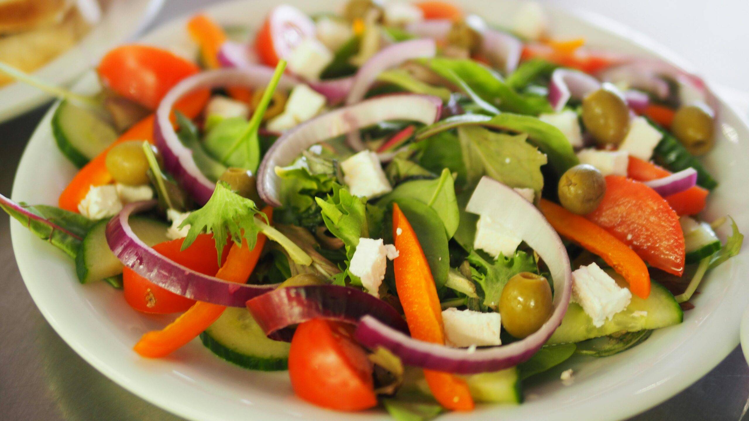 Exploring the Rich Heritage of Greek Salad with Kalamata Olives