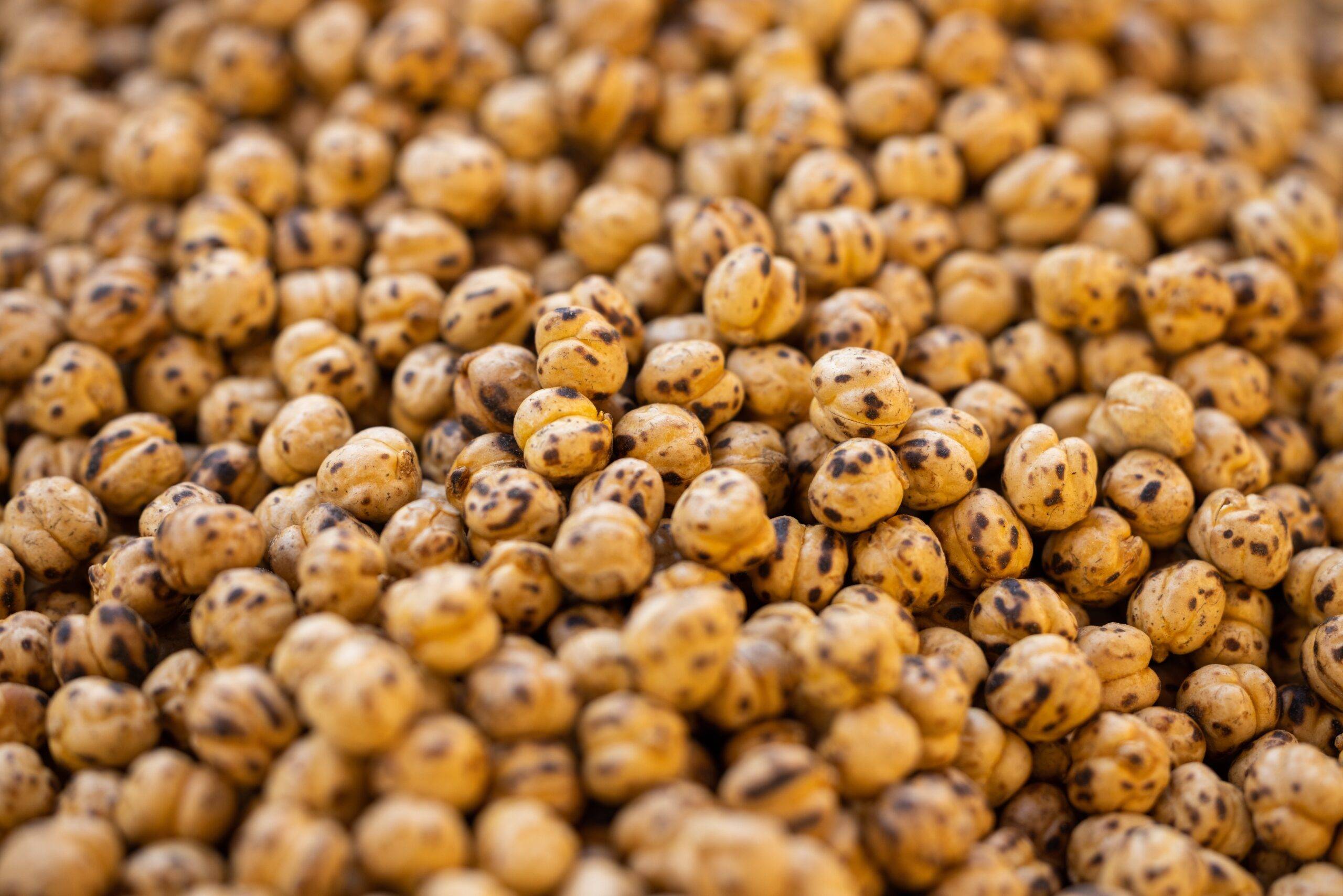 Exploring the Origins of Roasted Chickpeas: An Exciting Culinary Journey